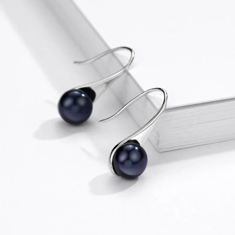 Éloïse™ | Boucles d’oreilles pendantes classiques avec perle