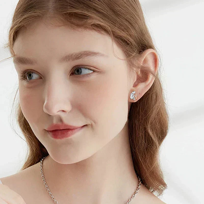 ELENA | BOUCLES D'OREILLES EN CÂLIN AVEC UN CHAT