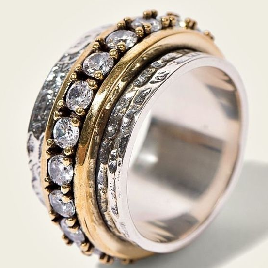 Bague Vintage Bicolore Or et Argent Sertie de Zircons