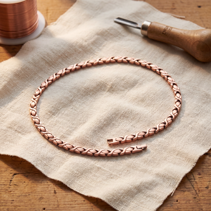 Collier en cuivre et cèdre de Marguax