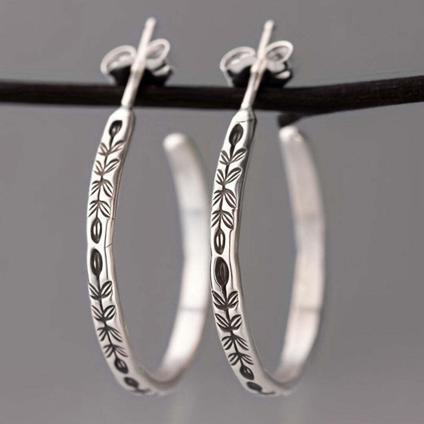 Élégantes Boucles d'Oreilles Créoles en Argent