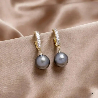 Élégantes Boucles d'Oreilles en Perles et Zirconium