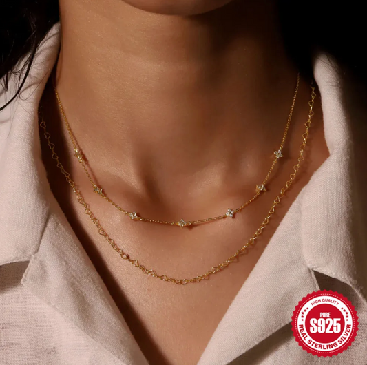 Collier en Plaqué Or 18 carats avec petites pierres en zircone