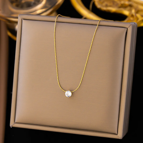 Collier en plaqué or 18 carats avec brillants
