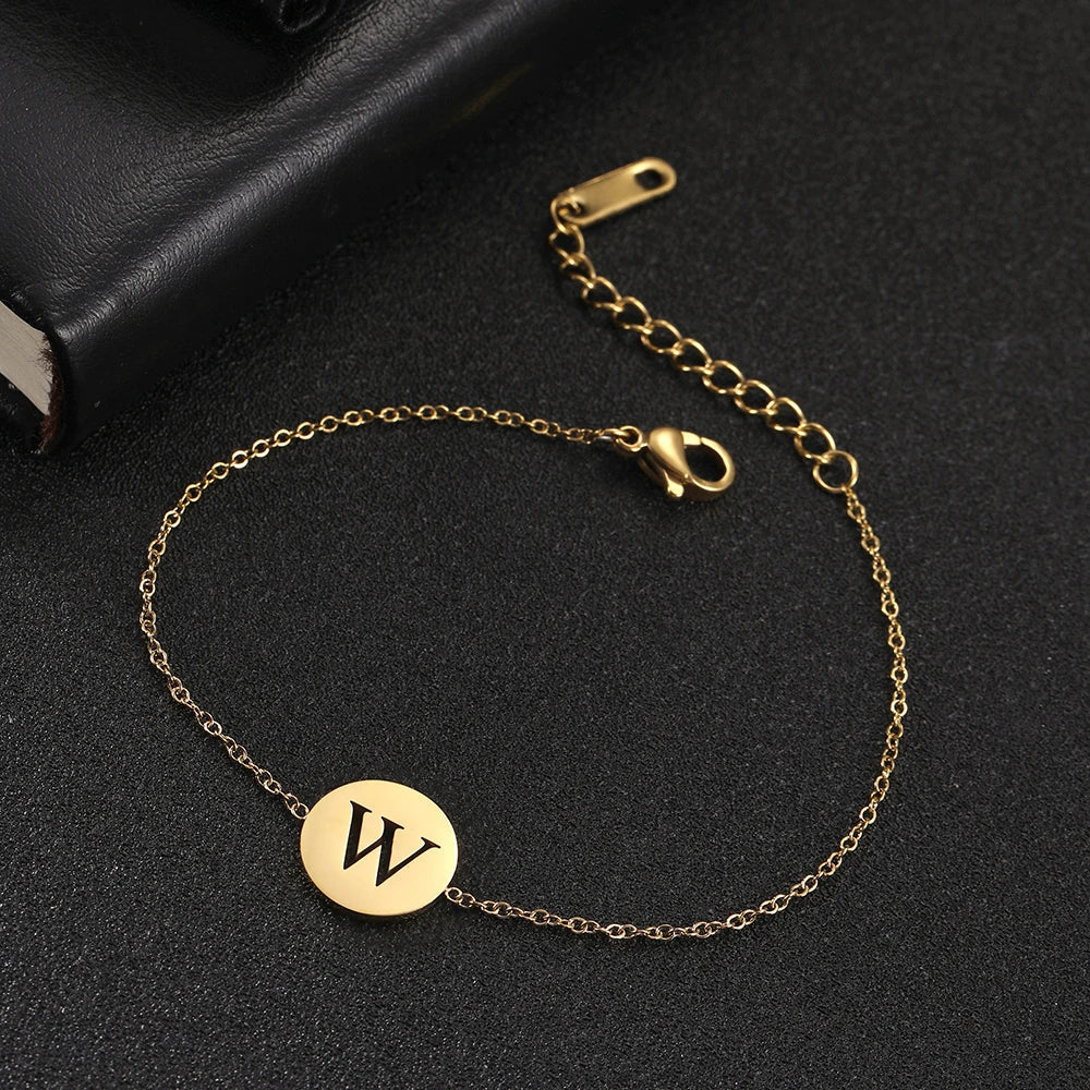 Amara™ | Bracelet initiales en acier inoxydable