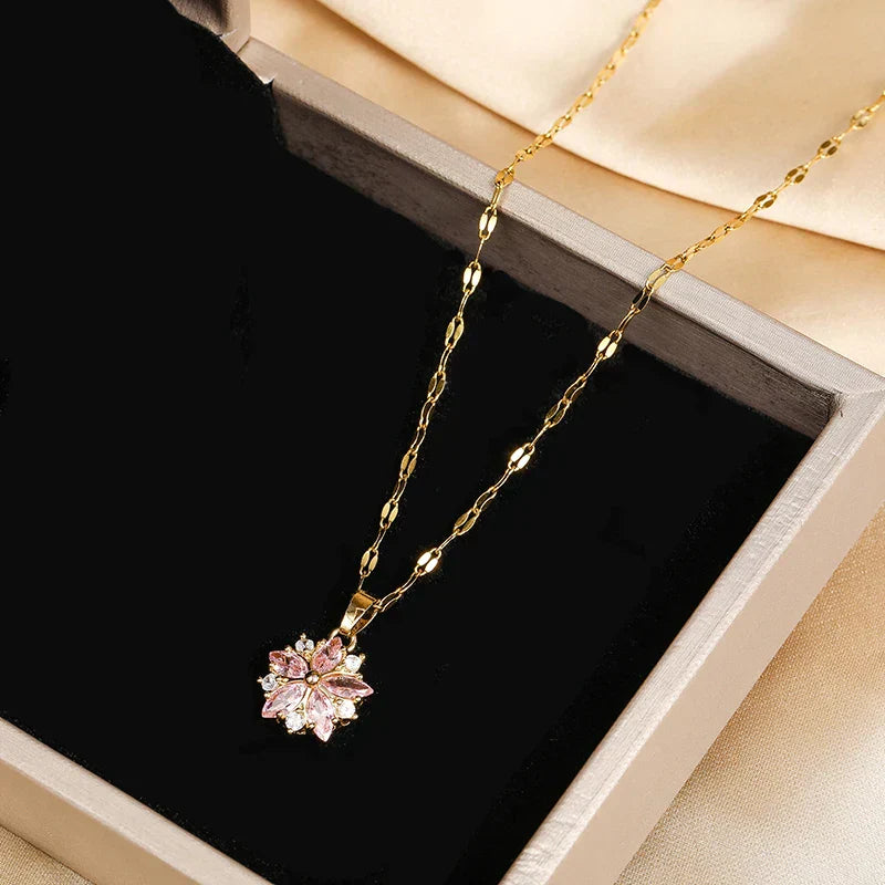 Collier Sakura Rose Romantique en acier inoxydable