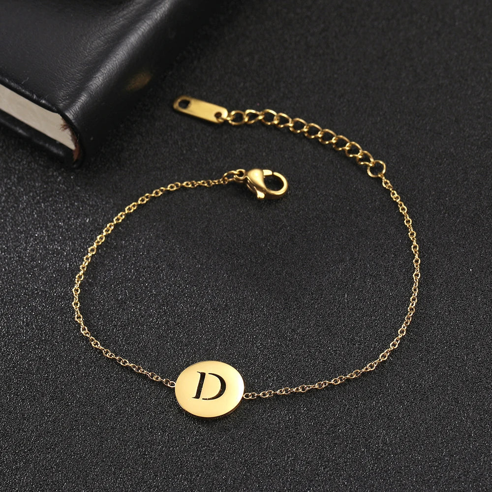Amara™ | Bracelet initiales en acier inoxydable