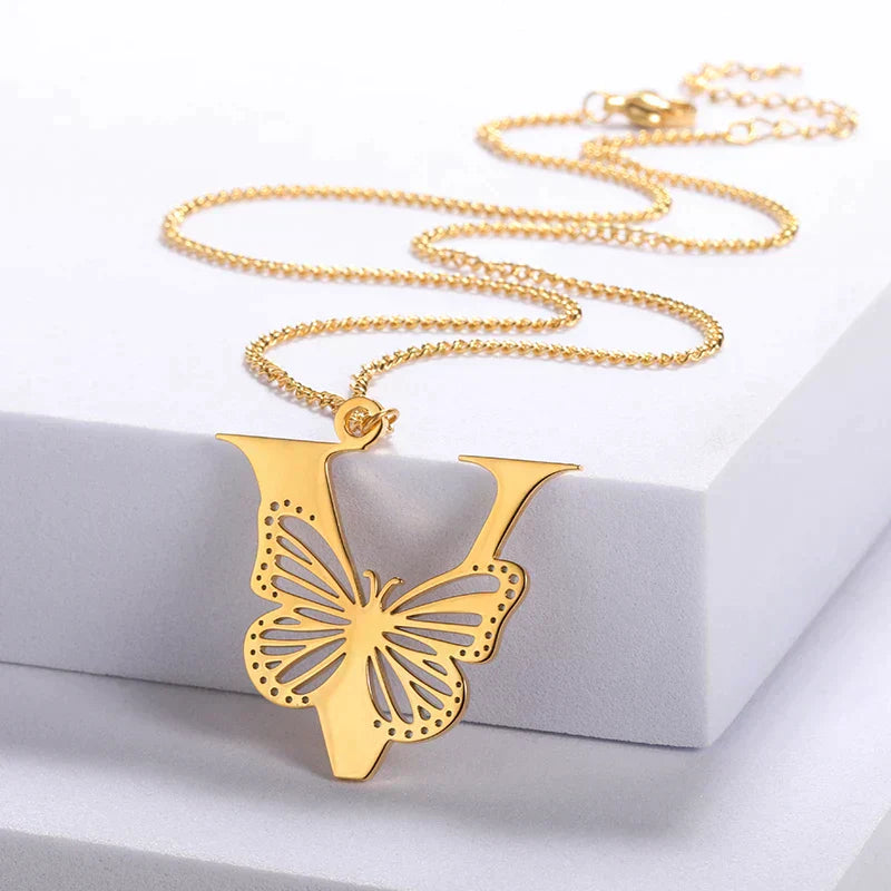 Collier initiales papillon liberté plaqué or 18 carats