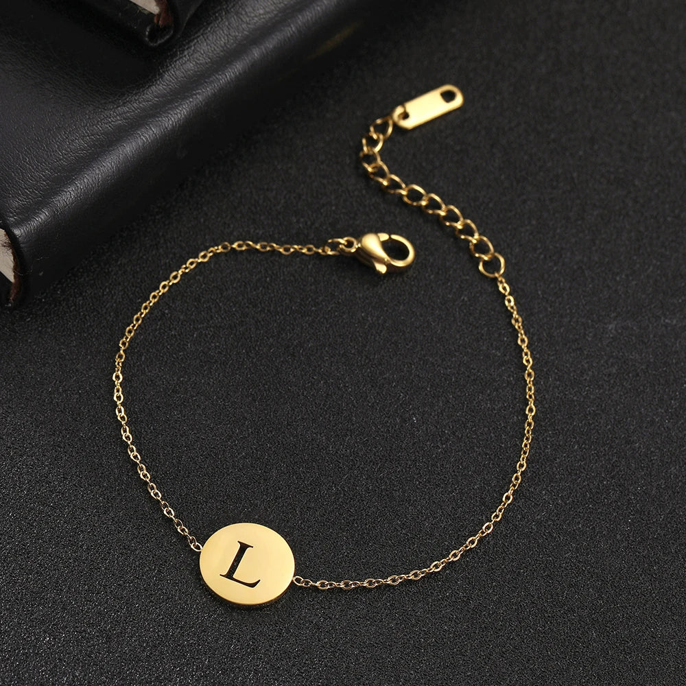Amara™ | Bracelet initiales en acier inoxydable