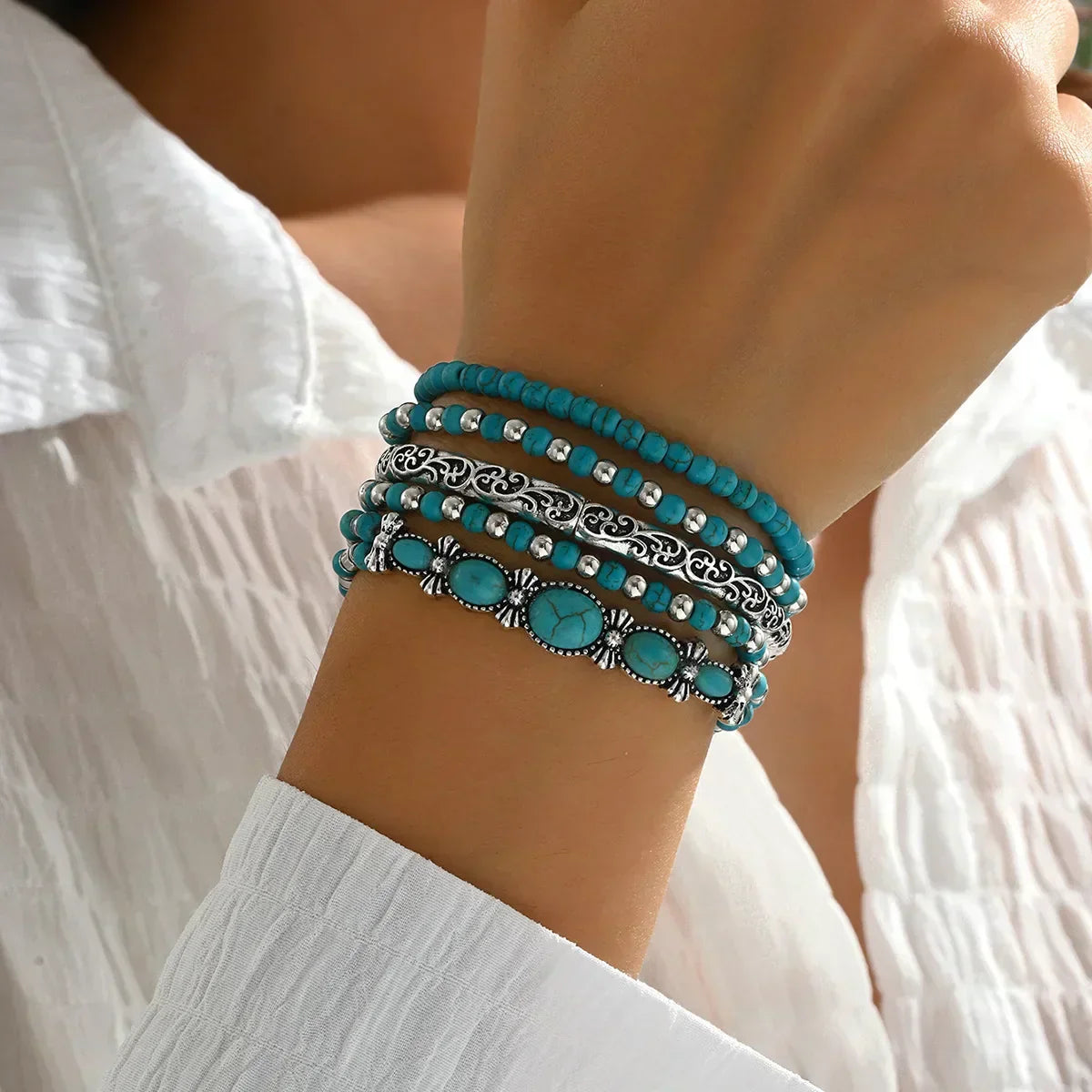 Ensemble de bracelets boho avec des perles turquoises