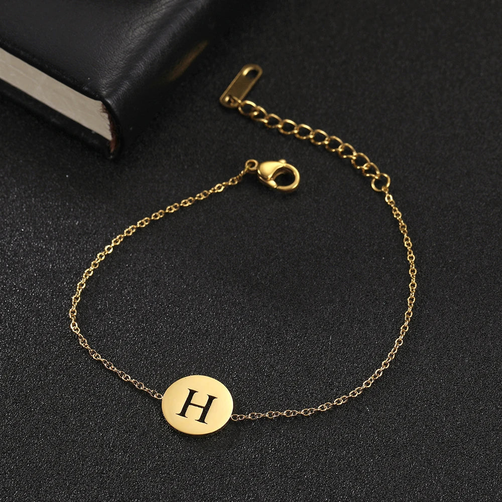 Amara™ | Bracelet initiales en acier inoxydable