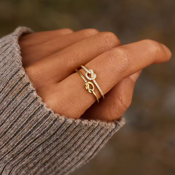Anillo Amor Entrelazado - Amor y Compromiso