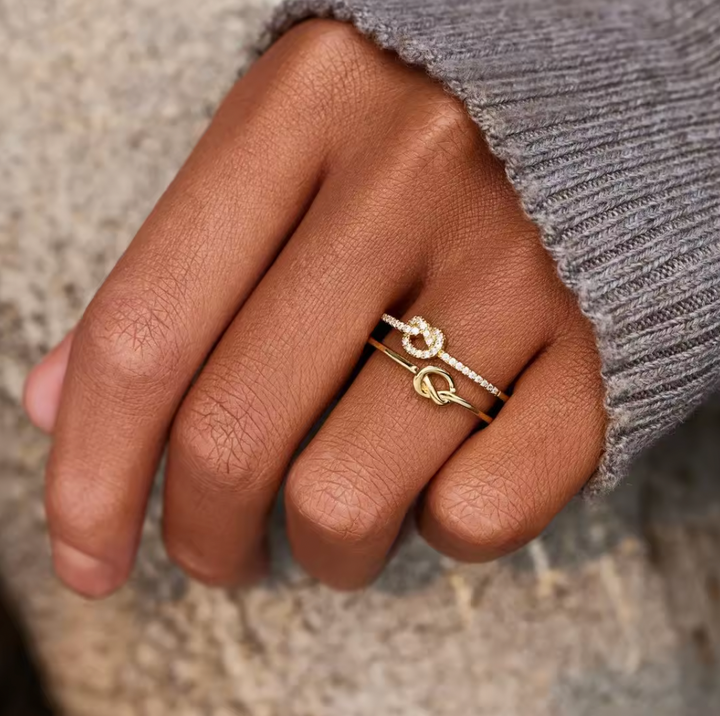 Anillo Amor Entrelazado - Amor y Compromiso