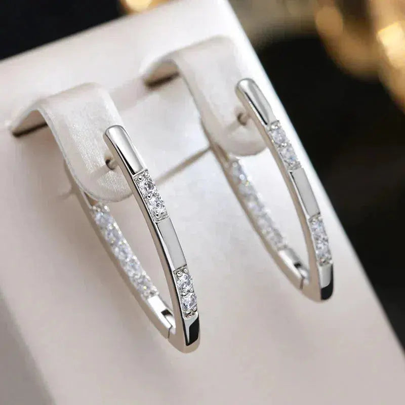 Boucles d'oreilles raffinées ornées de zircons