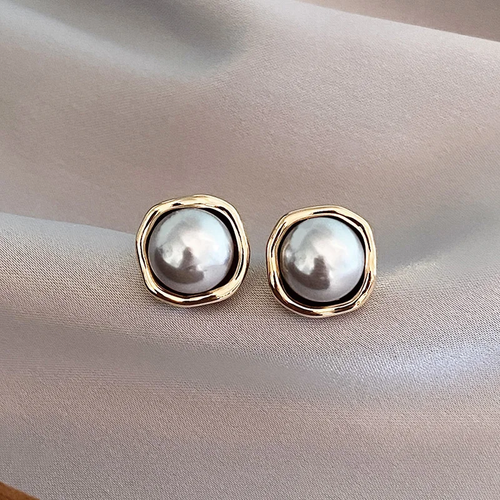 Élégantes Boucles d'Oreilles en Perles Noires