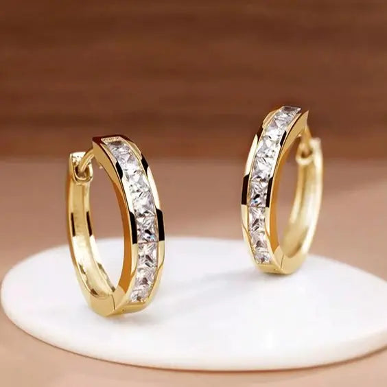 Boucles d'oreilles chics en or et cristal