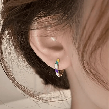 Élégantes Boucles d'Oreilles en Émail Doré