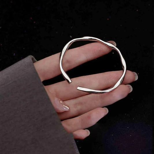 Bracelet en argent 925 ajustable à la silhouette irrégulière